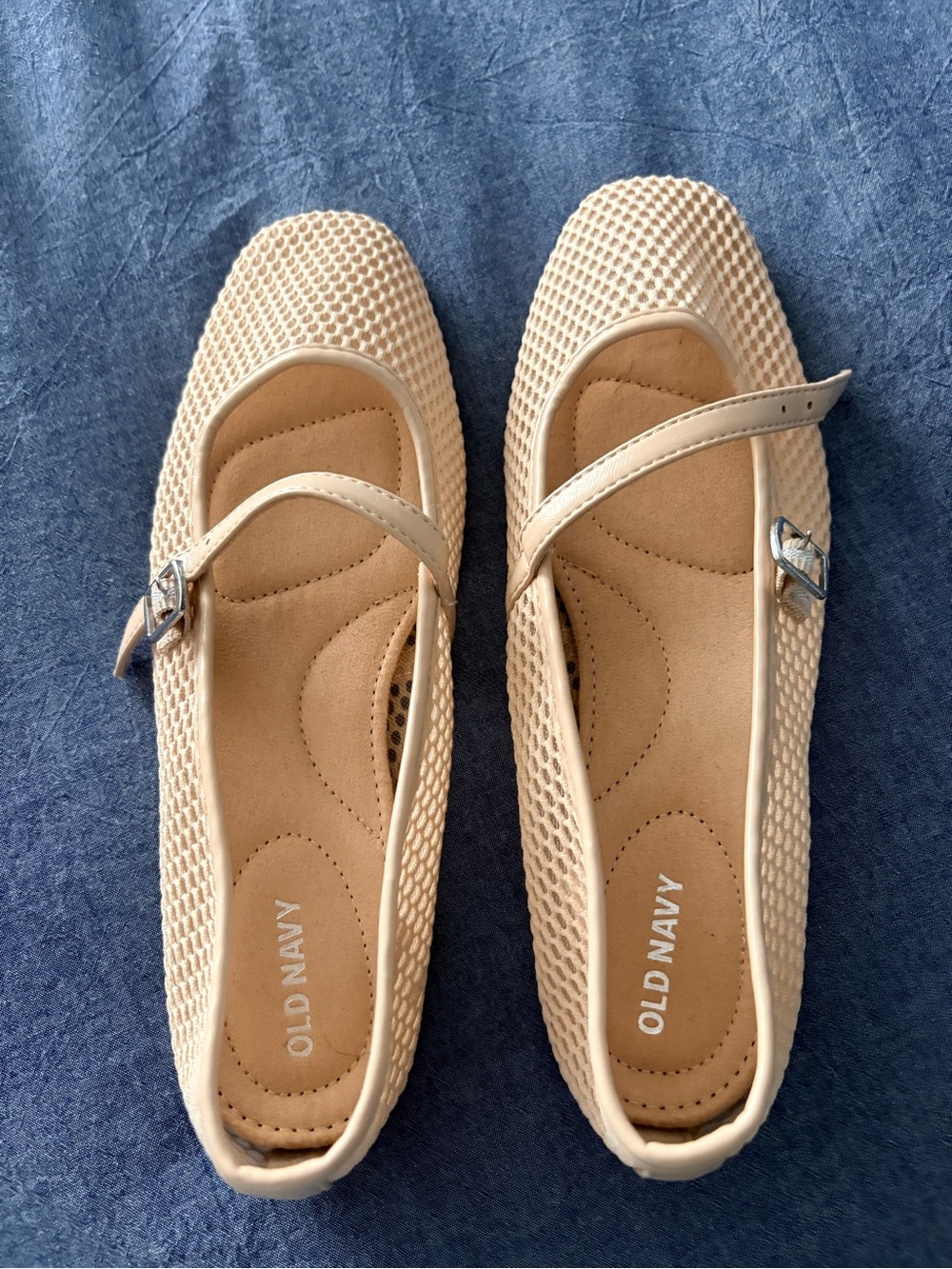 Old Navy Women's Cream Textured Mary Jane Flats with Buckle
